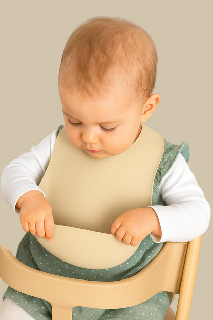 Bavoir Souple avec Poche – Repas Sans Bavures